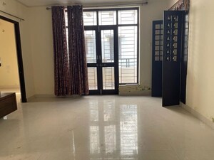 Room in 4 BHK Villa at Moiz Villa Gardeni, Yapral – for Rent