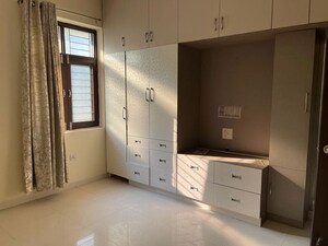 Room in 4 BHK Villa at Moiz Villa Gardeni, Yapral – for Rent