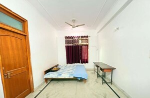 Living Room in 2 BHK Builder Floor at Gomti Nagar – for Rent