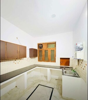 Kitchen in 2 BHK Builder Floor at Gomti Nagar – for Rent