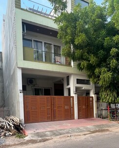 3 BHK + Pooja Room,Study Room Builder Floor For Rent in Gomti Nagar