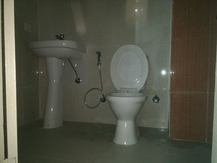 Bathroom, panchsheel-greens-ii 3 Bedroom 2200 Sq.Ft. Villa In Sector 16 Greater Noida Greater Noida 10200440