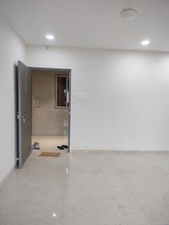 2 BHK Apartment For Sale in Vile Parle West