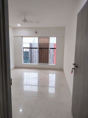 Room in 2 BHK Apartment at Vile Parle West – for Sale