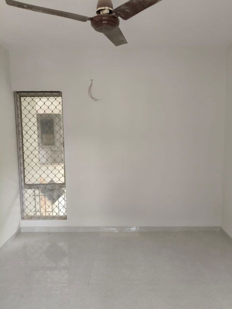 Room, lokpuram-chs 1 Bedroom 450 Sq.Ft. Apartment In Vasant Vihar Thane 10200494
