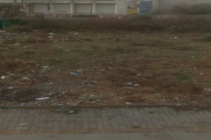  Plot For Sale in Kanadiya