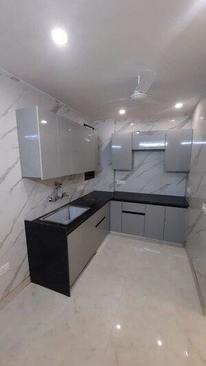 Master Bedroom in 1.5 BHK Builder Floor at East Of Kailash – for Rent