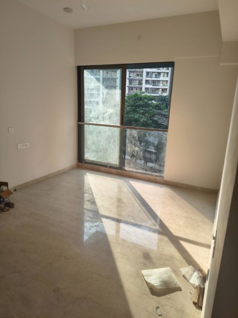 Room, bandra east 3 Bedroom 1100 Sq.Ft. Apartment In Bandra East Mumbai 10200571