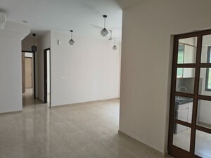 Room in 3 BHK Apartment at Bandra East – for Rent