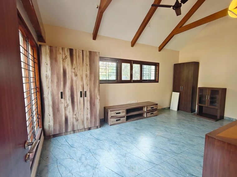 Bedroom, rahat-gardenia 5 Bedroom 3300 Sq.Ft. Villa In Whitefield Bangalore 10200585