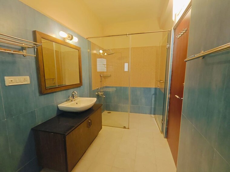 Kitchen, rahat-gardenia 5 Bedroom 3300 Sq.Ft. Villa In Whitefield Bangalore 10200585