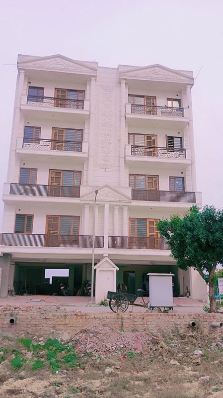 2 BHK Builder Floor For Sale in RPS Palm Drive