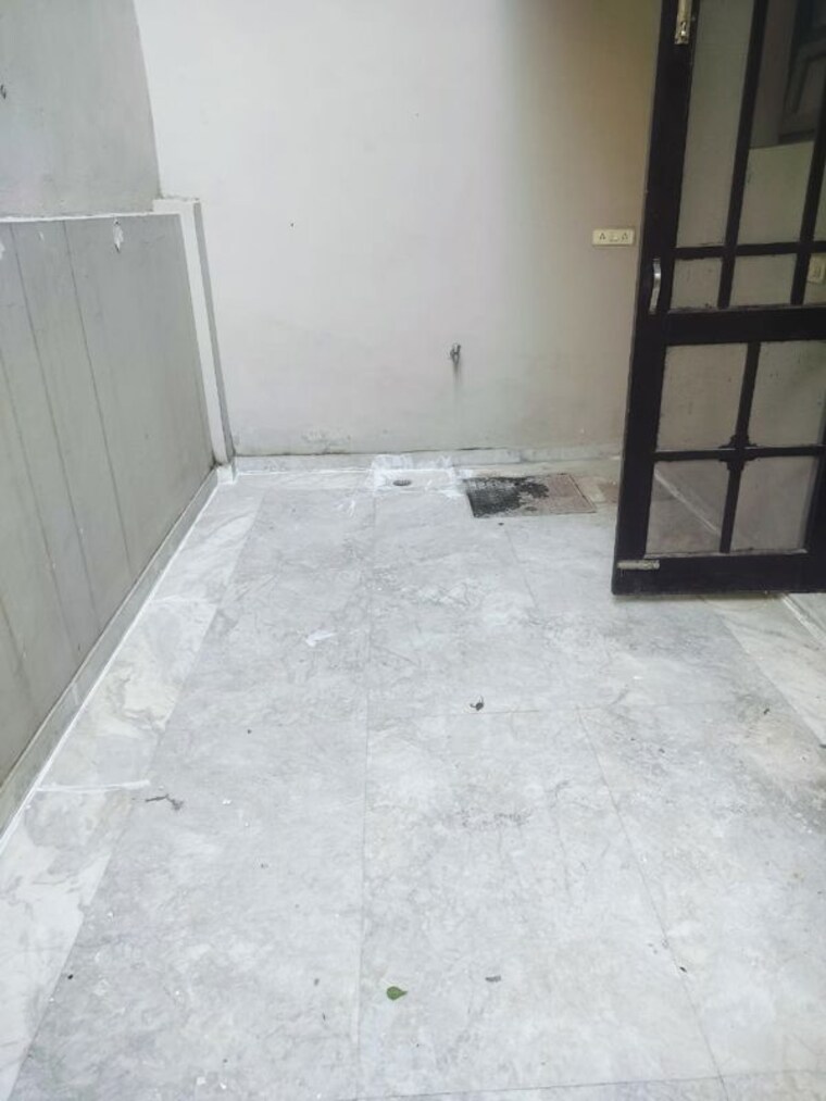 Room, south city 1 1 Bedroom 897 Sq.Ft. Builder Floor In South City 1 Gurgaon 10200628