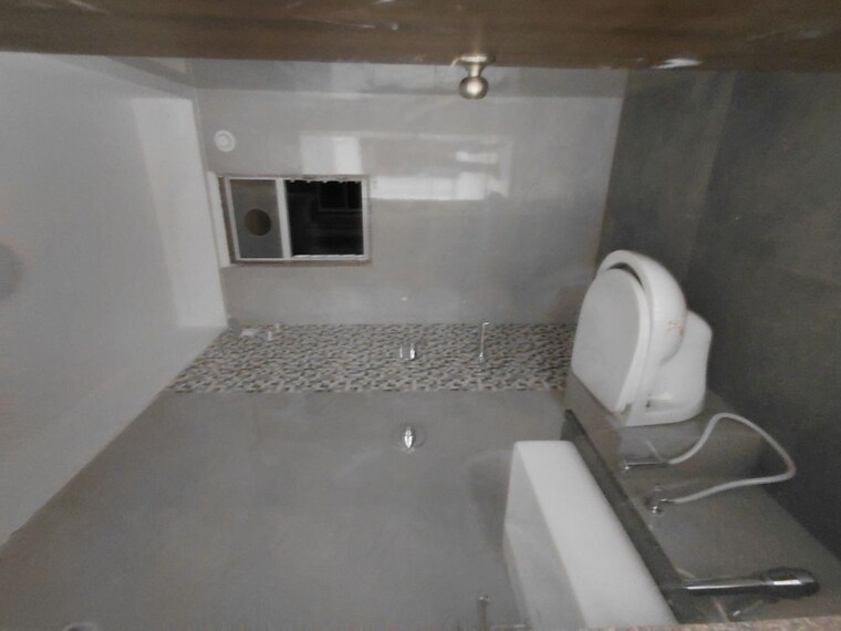 Attached Bathroom, sushanku-avenue-36 1 Bedroom 410 Sq.Ft. Apartment In Goregaon West Mumbai 10200646