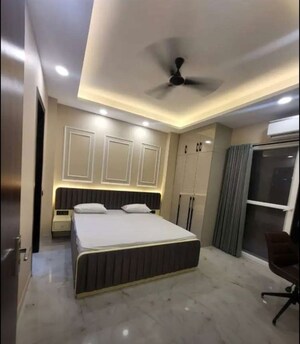 Team Area in 2 BHK Apartment at Rishita Manhattan, Gomti Nagar – for Rent