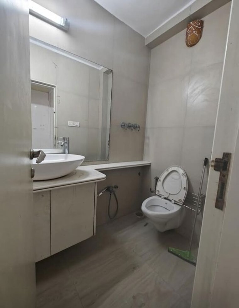 Bathroom, powai-vihar 2 Bedroom 930 Sq.Ft. Apartment In Powai Mumbai 10200719