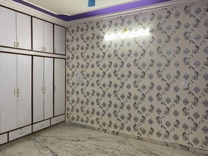 Room in 3 BHK Independent House at Gomti Nagar – for Rent