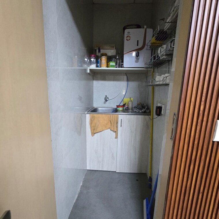 Bathroom, spaze-edge-tower Commercial Office Space 1000 Sq.Ft. In Sispal Vihar Gurgaon 10200729