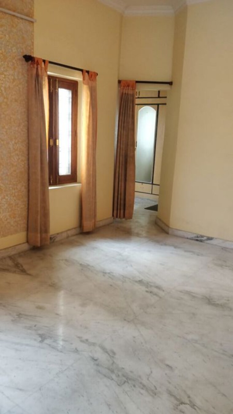 Room, gomti nagar 3 Bedroom 1852 Sq.Ft. Independent House In Gomti Nagar Lucknow 10200739