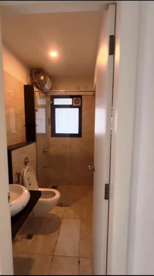 Bathroom in 3.5 BHK Apartment at Amanora Gold Towers, Hadapsar – for Rent