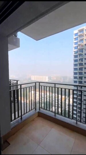 Balcony in 3.5 BHK Apartment at Amanora Gold Towers, Hadapsar – for Rent