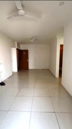 Building Lobby in 3.5 BHK Apartment at Amanora Gold Towers, Hadapsar – for Rent