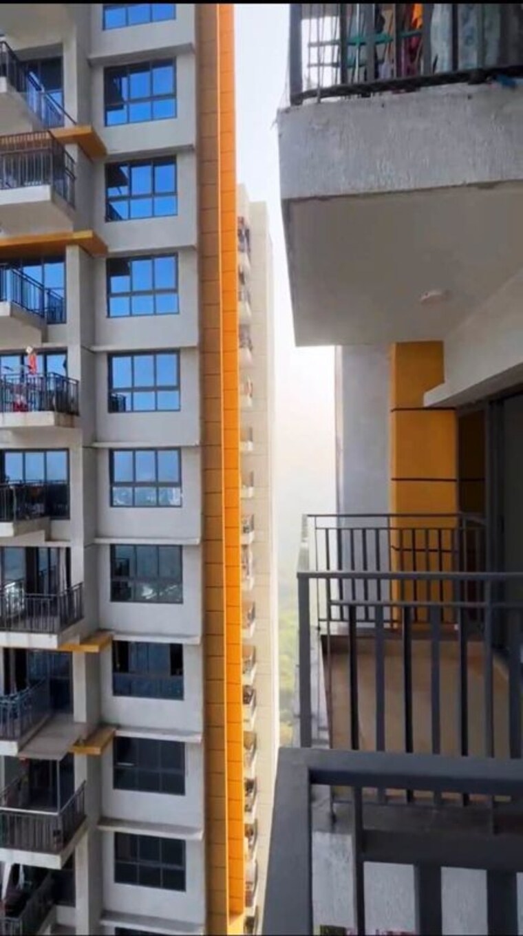 Exterior View, amanora-gold-towers 3.5 Bedroom 1650 Sq.Ft. Apartment In Hadapsar Pune 10200728