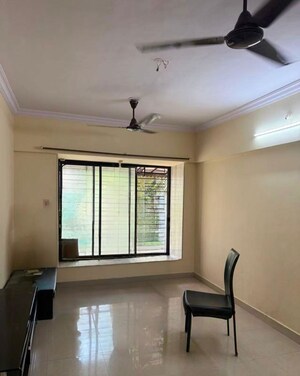 Furnished Amenities in 2 BHK Apartment at Kaveri CHS Malad, Malad West – for Rent