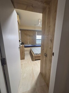 2.5 BHK + Pooja Room Apartment For Rent in Oberoi Realty Splendor