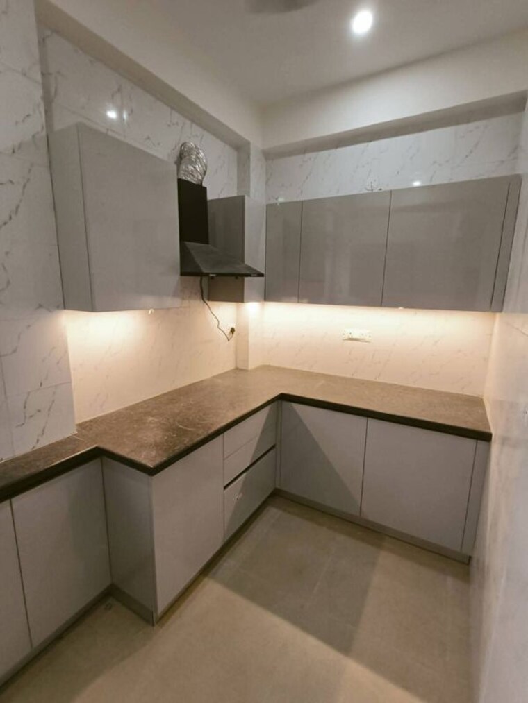Kitchen, ip extension 3 Bedroom 1300 Sq.Ft. Apartment In Ip Extension Delhi 10200798