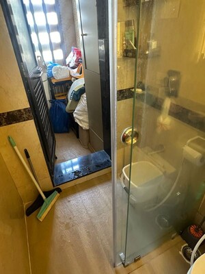 Furnished Amenities in 2.5 BHK Apartment at K Raheja Raheja Residency, Malad East – for Rent