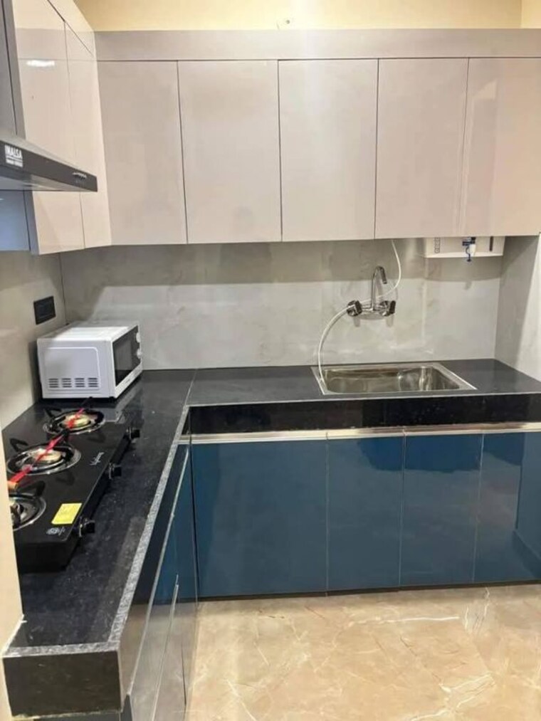 Kitchen, ip extension 3 Bedroom 1200 Sq.Ft. Apartment In Ip Extension Delhi 10200809