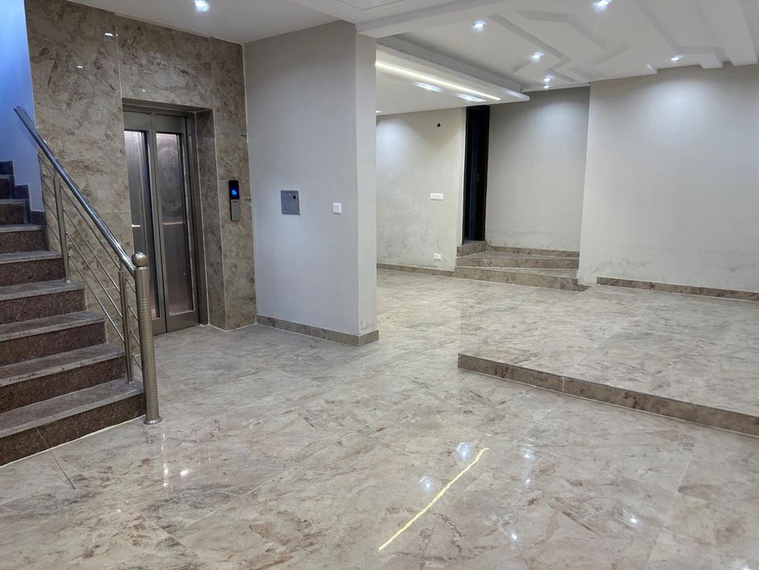5 BHK + Servant Room,Store Room Villa For Rent in Metro Spanish Villas