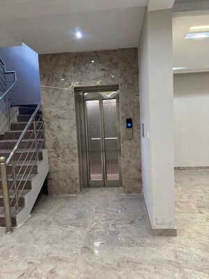 Bathroom in 5 BHK Villa at Metro Spanish Villas, Patiala Road – for Rent