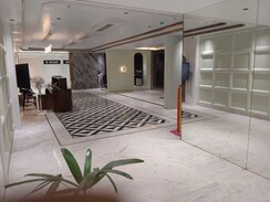 4 BHK + Extra Room Apartment For Rent in Bandra East