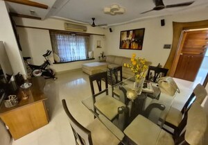 Master Bedroom in 2 BHK Apartment at Hiranandani Gardens, Powai – for Rent