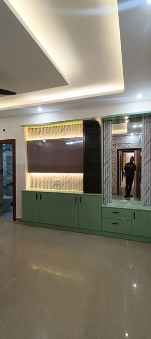 Room in 3 BHK Apartment at Arihant Paradiso, Ahinsa Khand 2 – for Sale