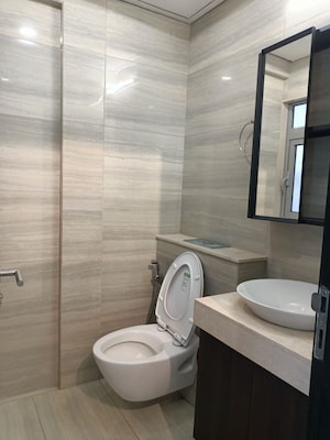 Attached Bathroom in 3 BHK Apartment at Oberoi Realty Esquire, Goregaon East – for Sale