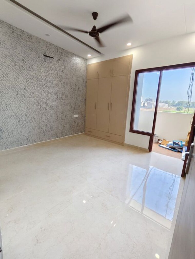 Room, ramgarh bhudda 3 Bedroom 1850 Sq.Ft. Builder Floor In Ramgarh Bhudda Zirakpur 10200848