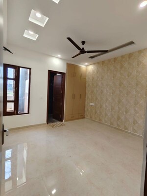 Room in 3 BHK Builder Floor at Ramgarh Bhudda – for Rent