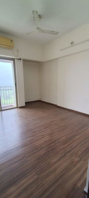 Room in 2 BHK Apartment at Lodha Palava Exotica, Dombivli East – for Rent