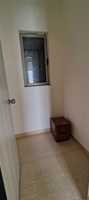 Room in 2 BHK Apartment at Lodha Palava Exotica, Dombivli East – for Rent