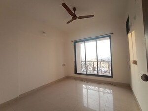 2 BHK Apartment For Sale in Miracle Heights, Kopar Khairane
