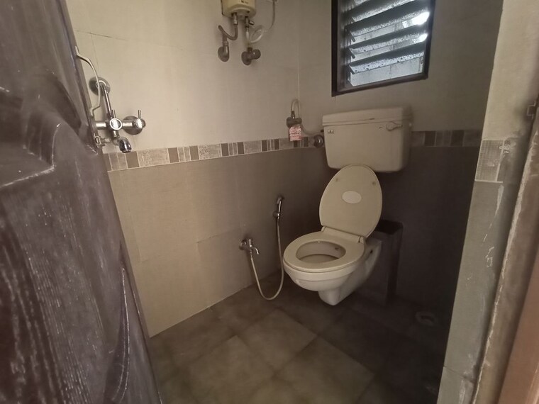 Bathroom, miracle-heights 2 Bedroom 1019 Sq.Ft. Apartment In Kopar Khairane Navi Mumbai 10200838