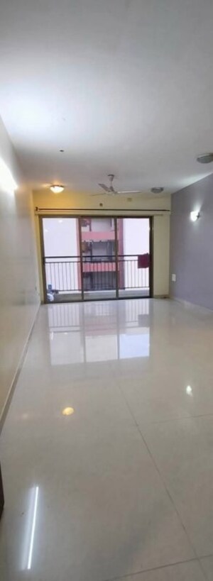 Room in 2 BHK Apartment at K Raheja Corp Maple Leaf, Powai – for Rent