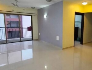 Room in 2 BHK Apartment at K Raheja Corp Maple Leaf, Powai – for Rent