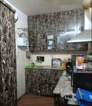 Bedroom in 2 BHK Apartment at Hazratganj – for Rent