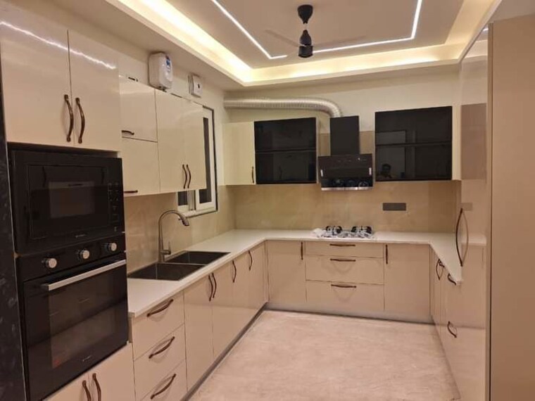 Kitchen, dlf phase i 3 Bedroom 1600 Sq.Ft. Builder Floor In Dlf Phase I Gurgaon 10200886