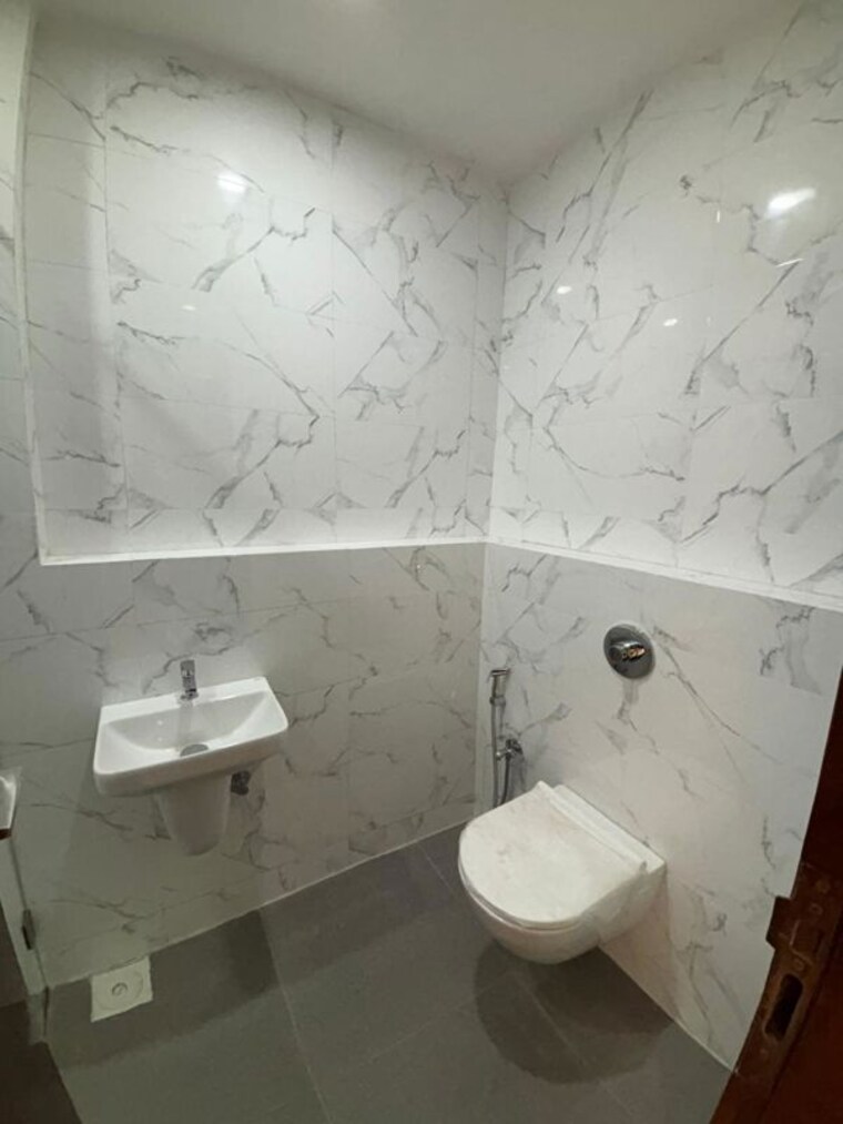 Bathroom, rna-continental 2 Bedroom 800 Sq.Ft. Apartment In Chembur Mumbai 10200917