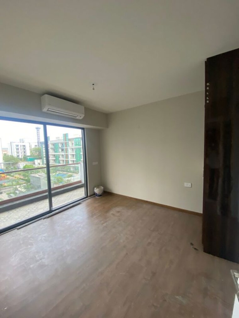 Room, signature-global-city-63a 3 Bedroom 1350 Sq.Ft. Apartment In Sector 63a Gurgaon 10200842